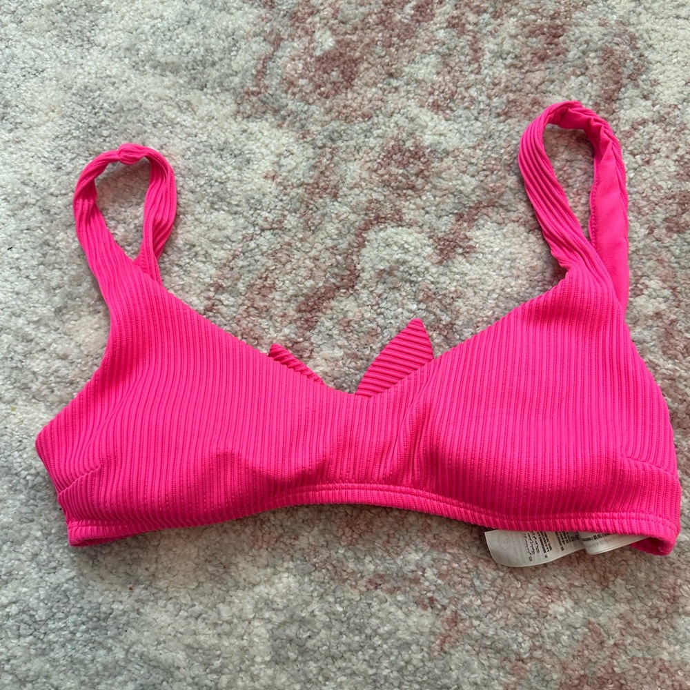 Pink bikini top